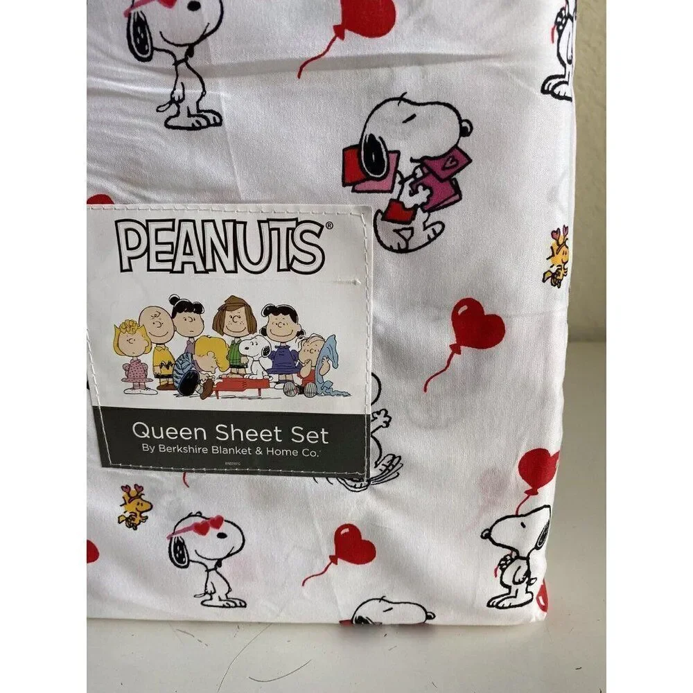 Peanuts Snoopy Woodstock Heart Balloon Valentines QUEEN Size‎ Sheet Set Soft NEW